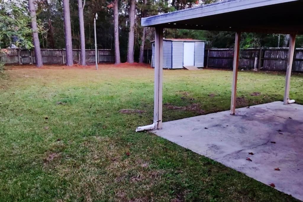 Comfortable 3 Bed, 2 Bath, Pet Friendly Home Close To Baton Rouge Denham Springs Bagian luar foto